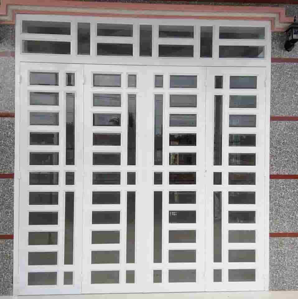kích thước cửa chính 4 cánh bằng sắt