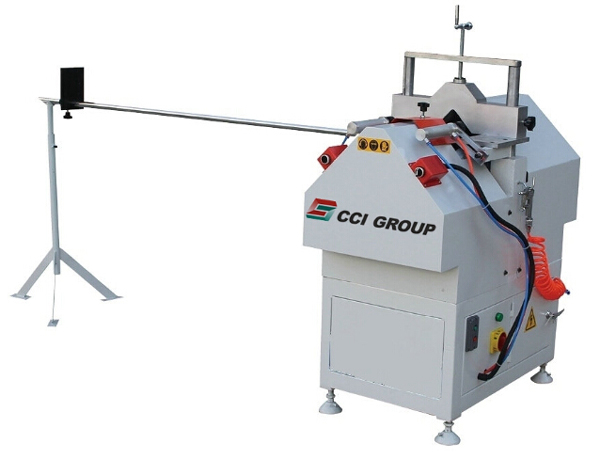 dây chuyền sản xuất cửa nhựa