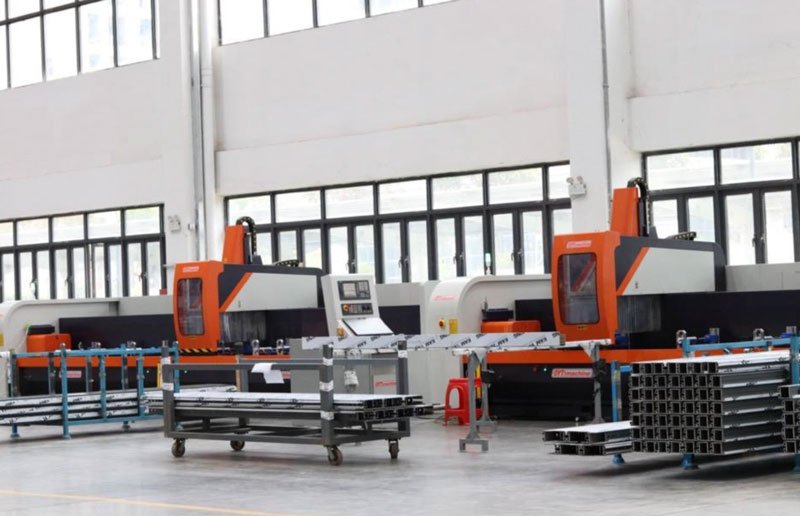 trung-tam-gia-cong-cnc-3-truc-oyt-c630sg-04